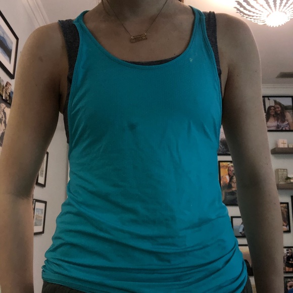 Teal/gray lululemon tank top w/ built in bra - Picture 4 of 5